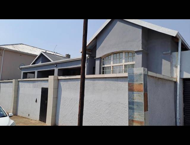 6 BEDROOM HOUSE FOR SALE IN KENSINGTON